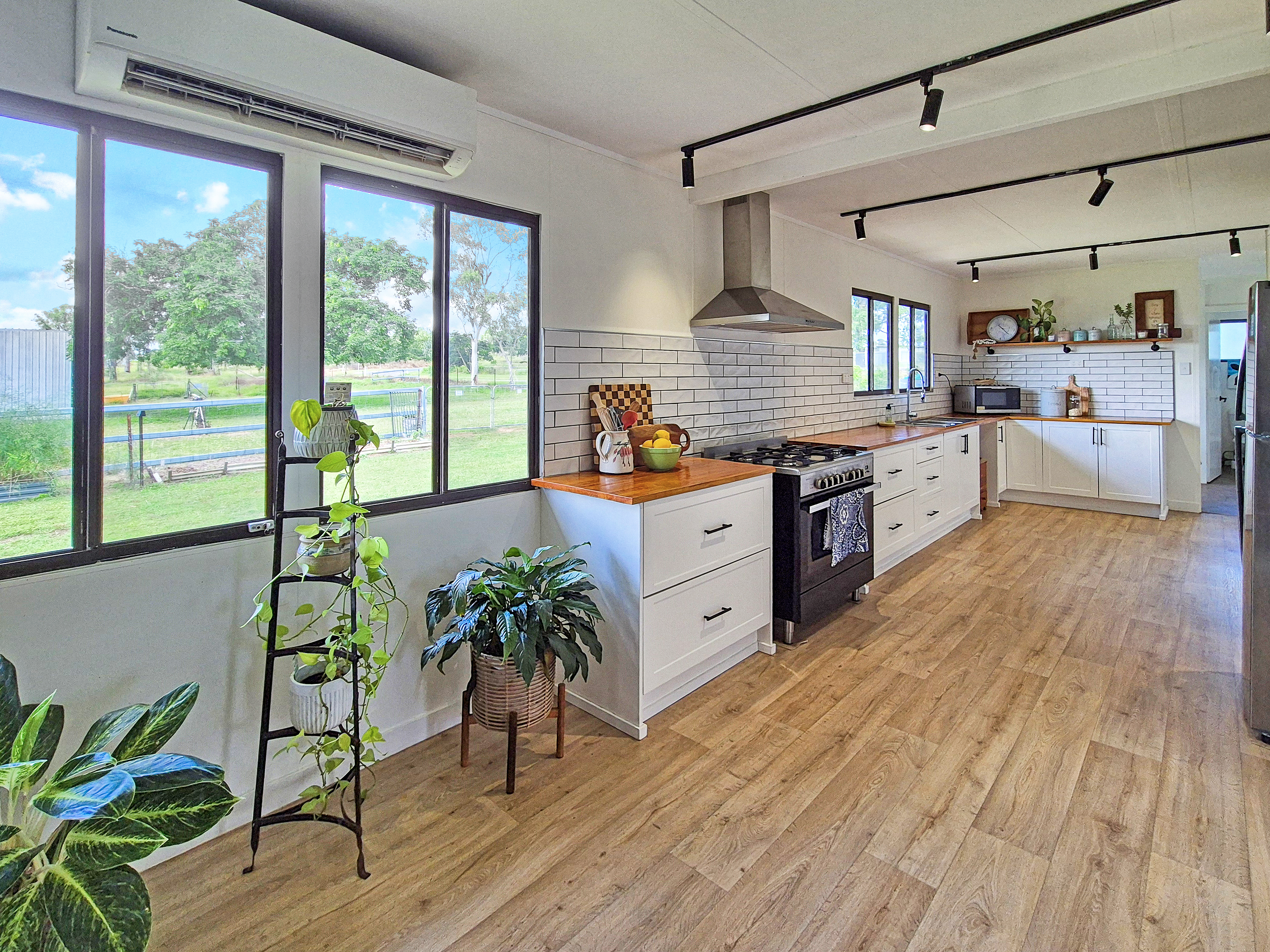 Escape the City - Saddle Up for Serenity