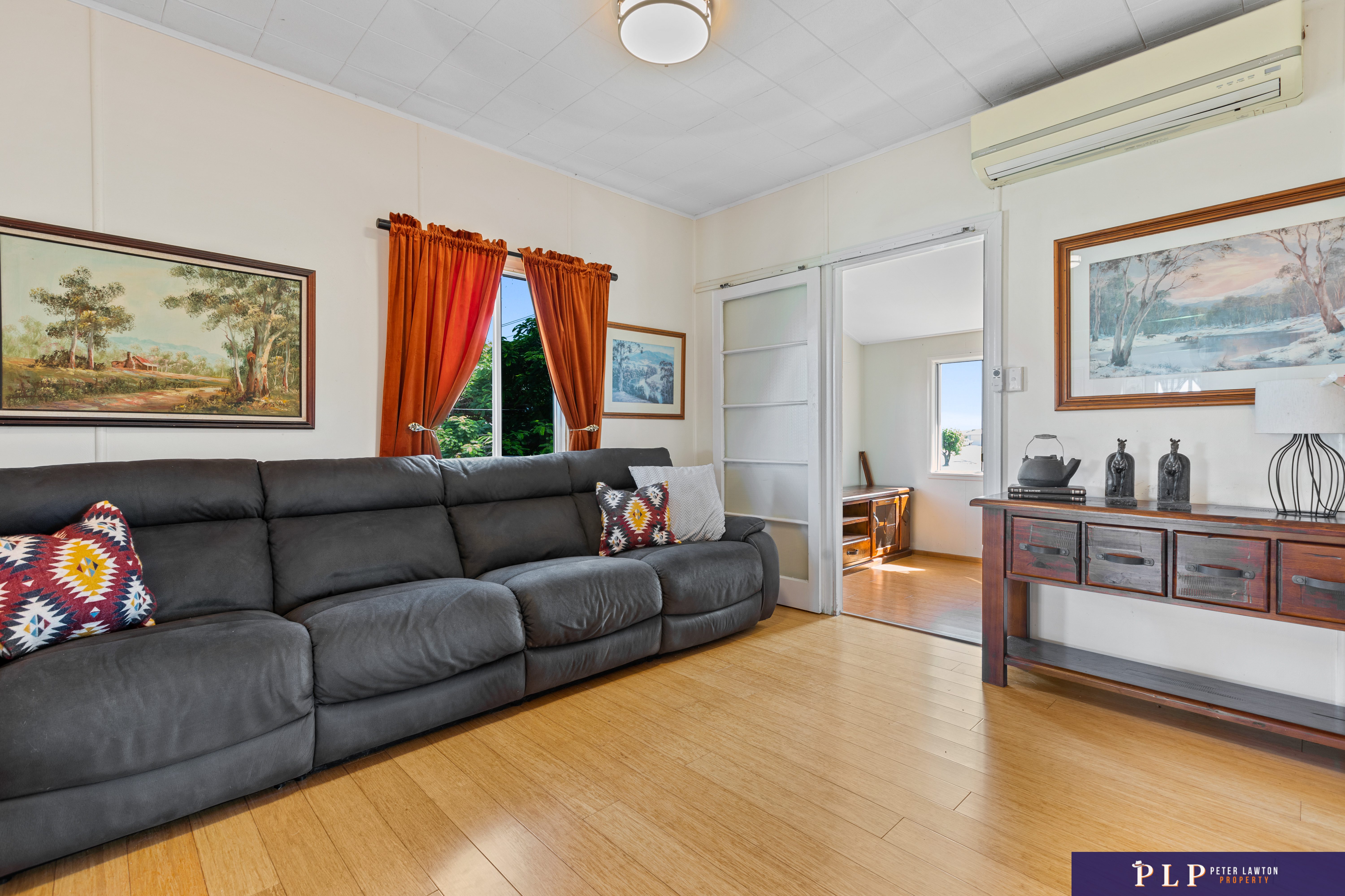 Private Tropical Hobby Farm – Country Charm, Coastal Convenience