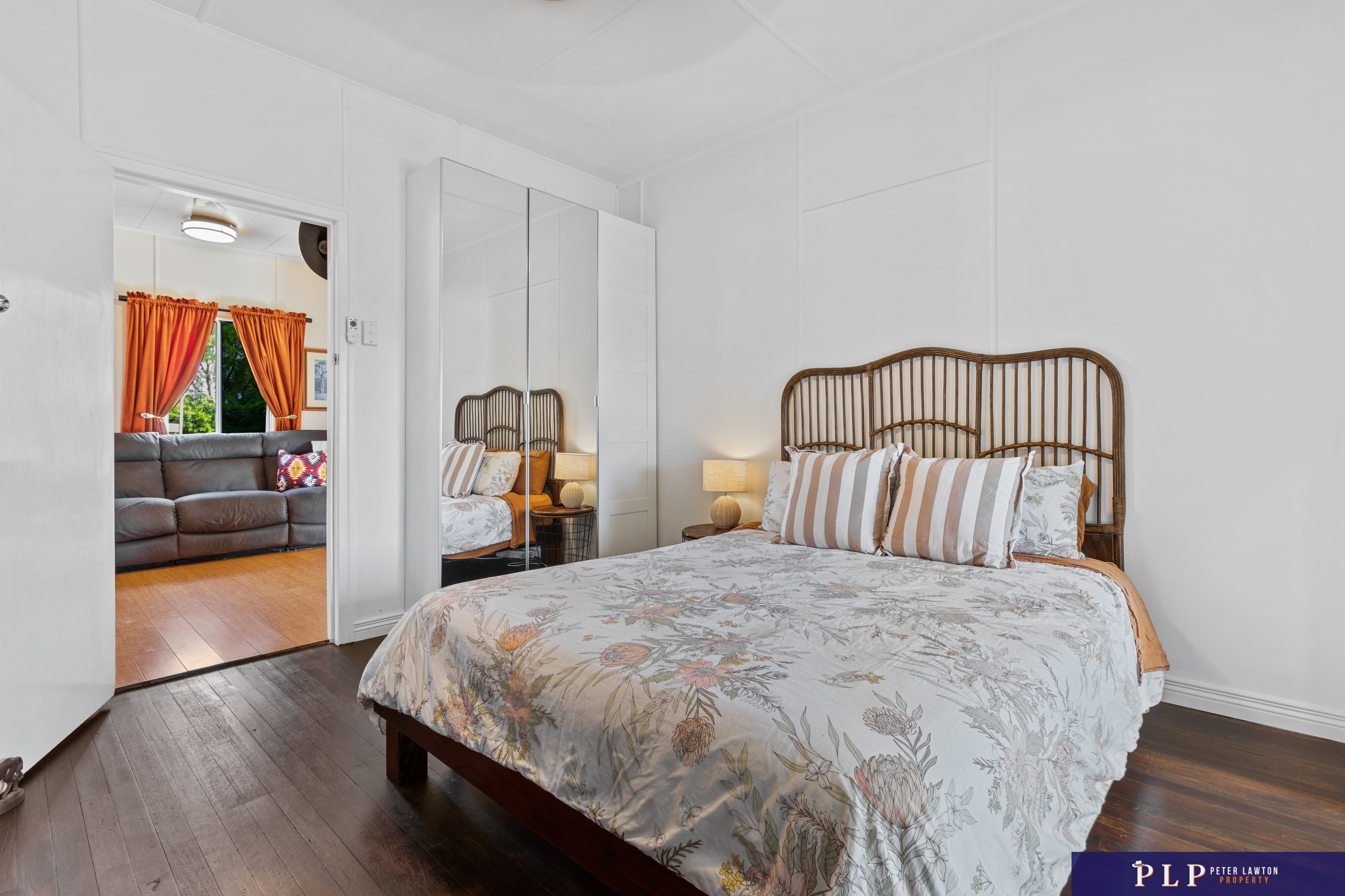 Private Tropical Hobby Farm – Country Charm, Coastal Convenience