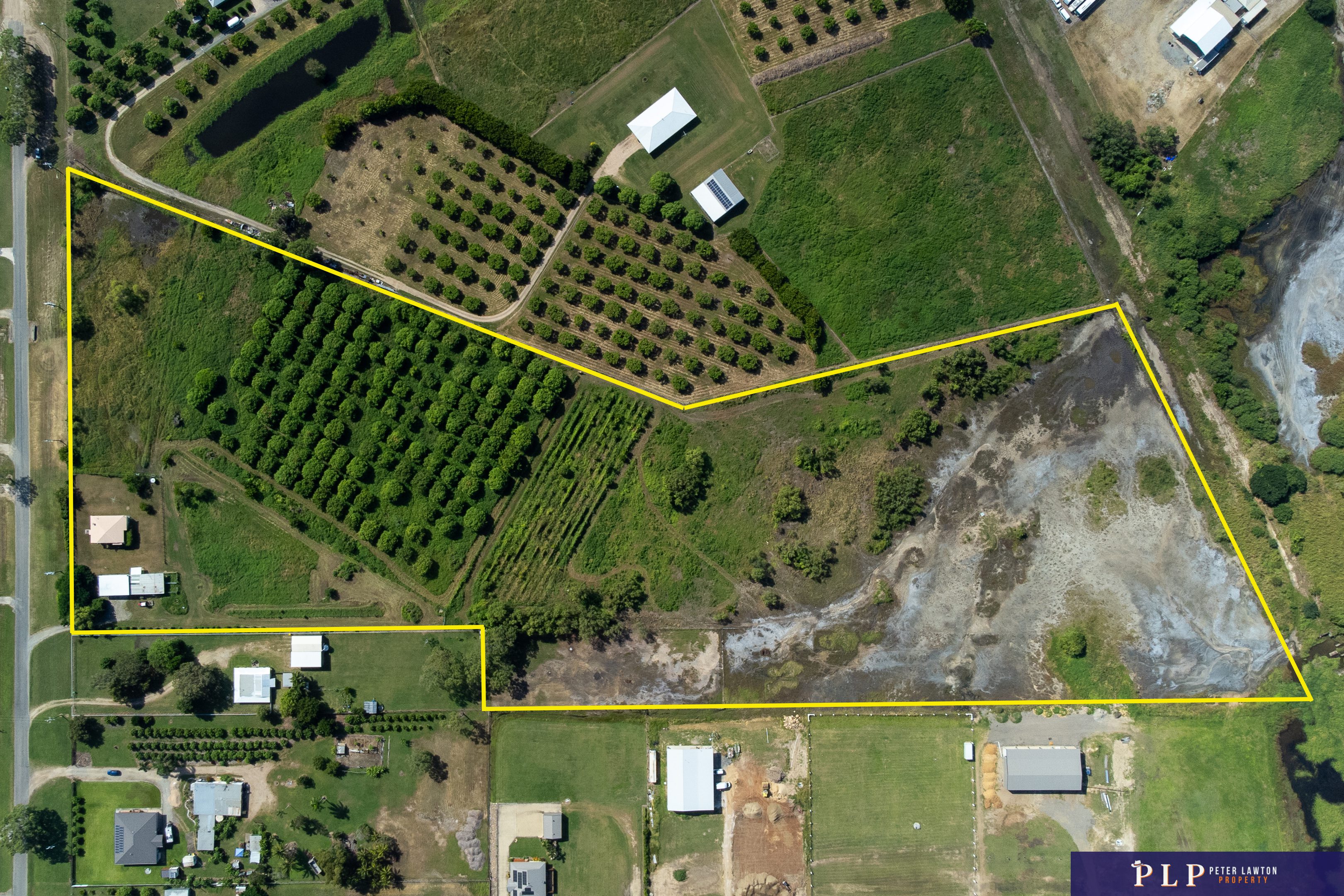 Private Tropical Hobby Farm – Country Charm, Coastal Convenience