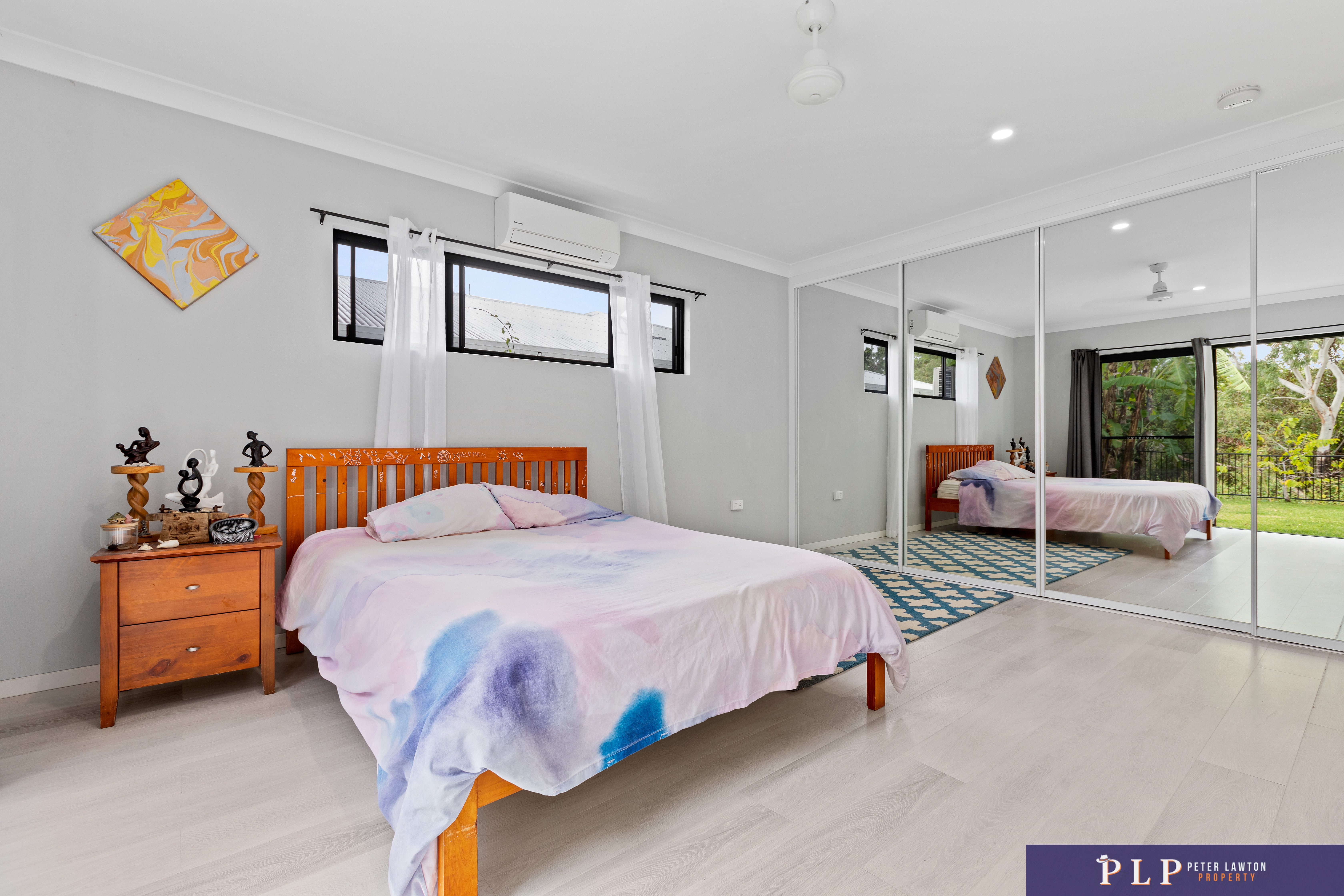 Stylish Living with Bushland Backdrop & Coastal Lifestyle