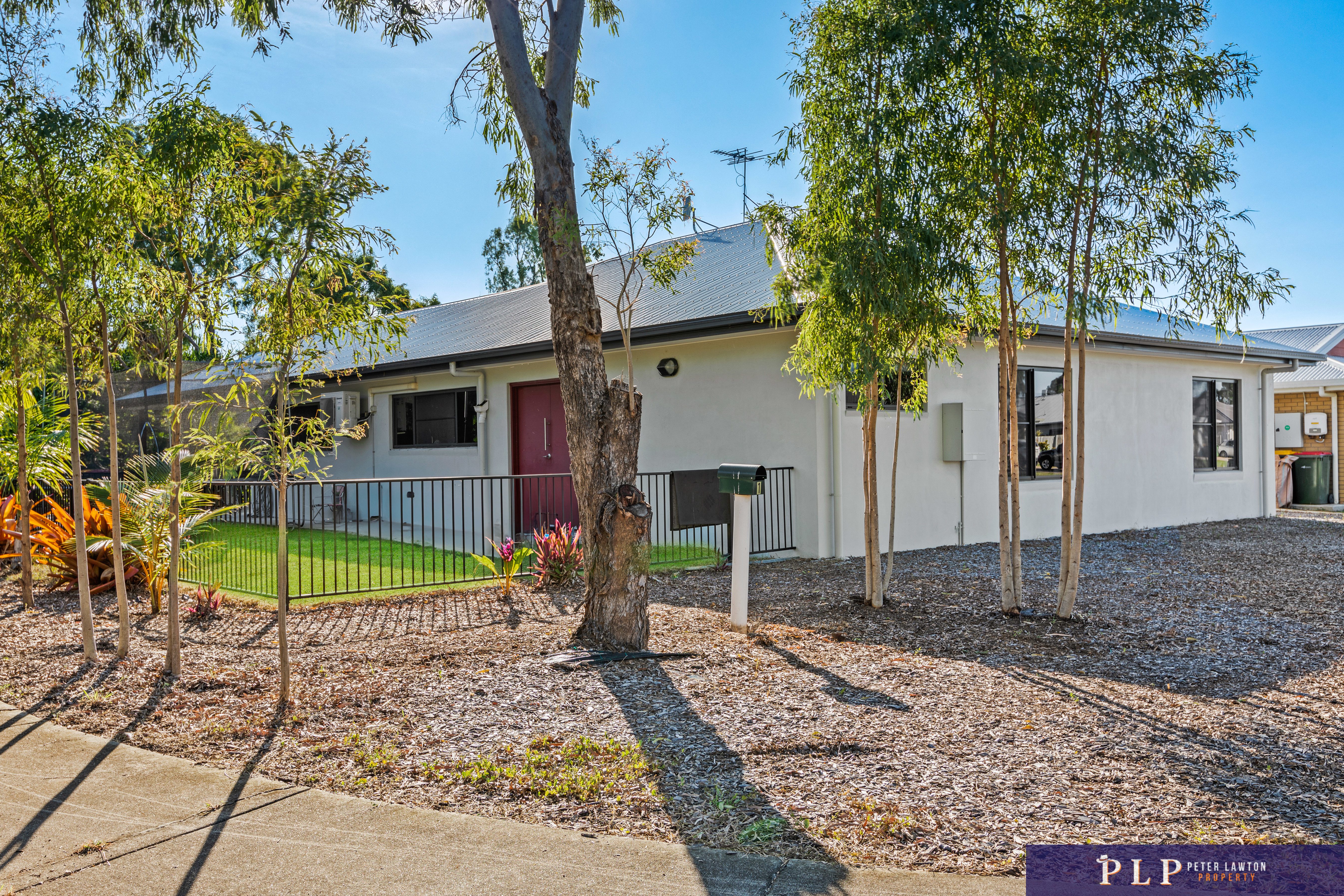 Stylish Living with Bushland Backdrop & Coastal Lifestyle
