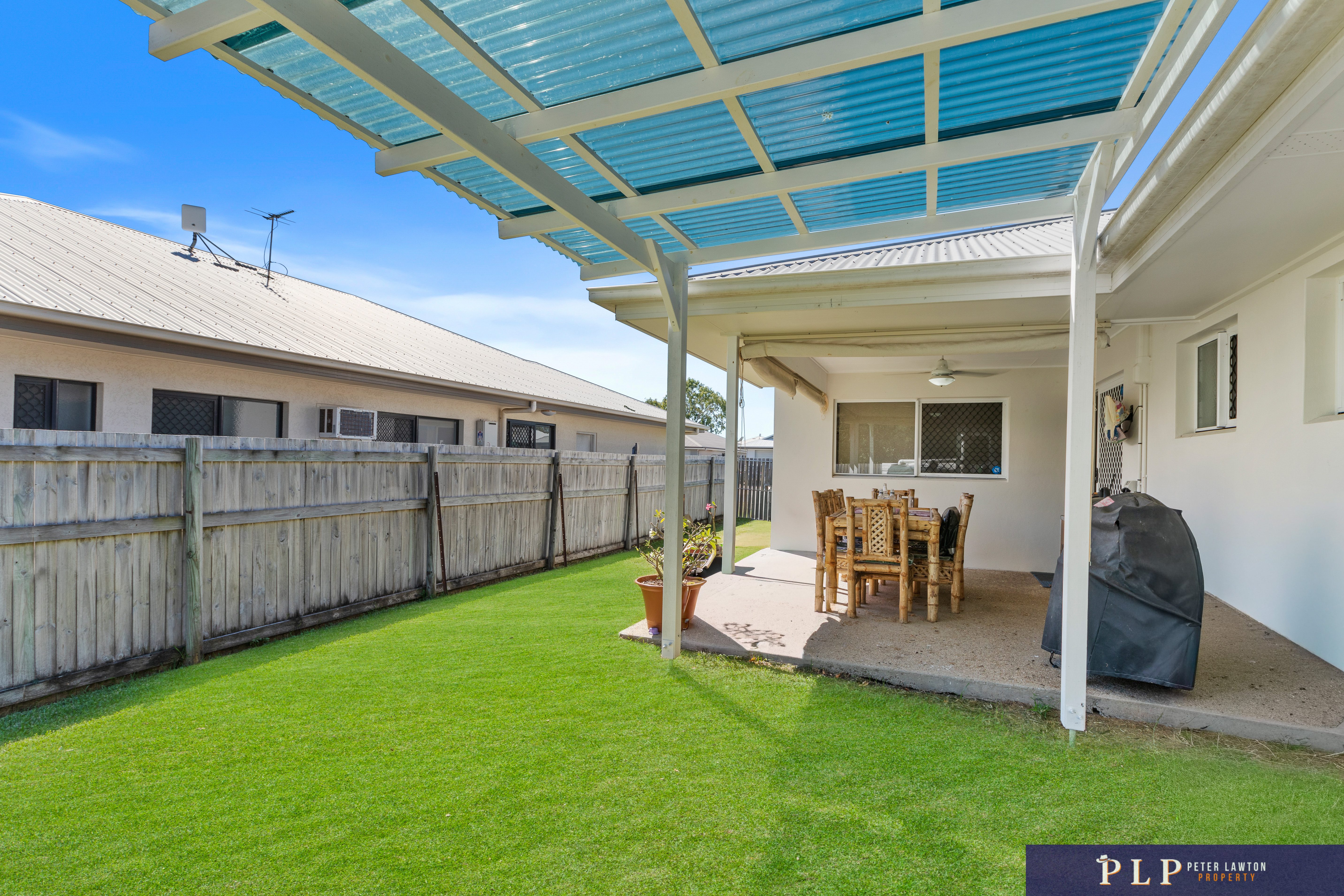 Life's better by the Bay - 4b, 2b, 2car