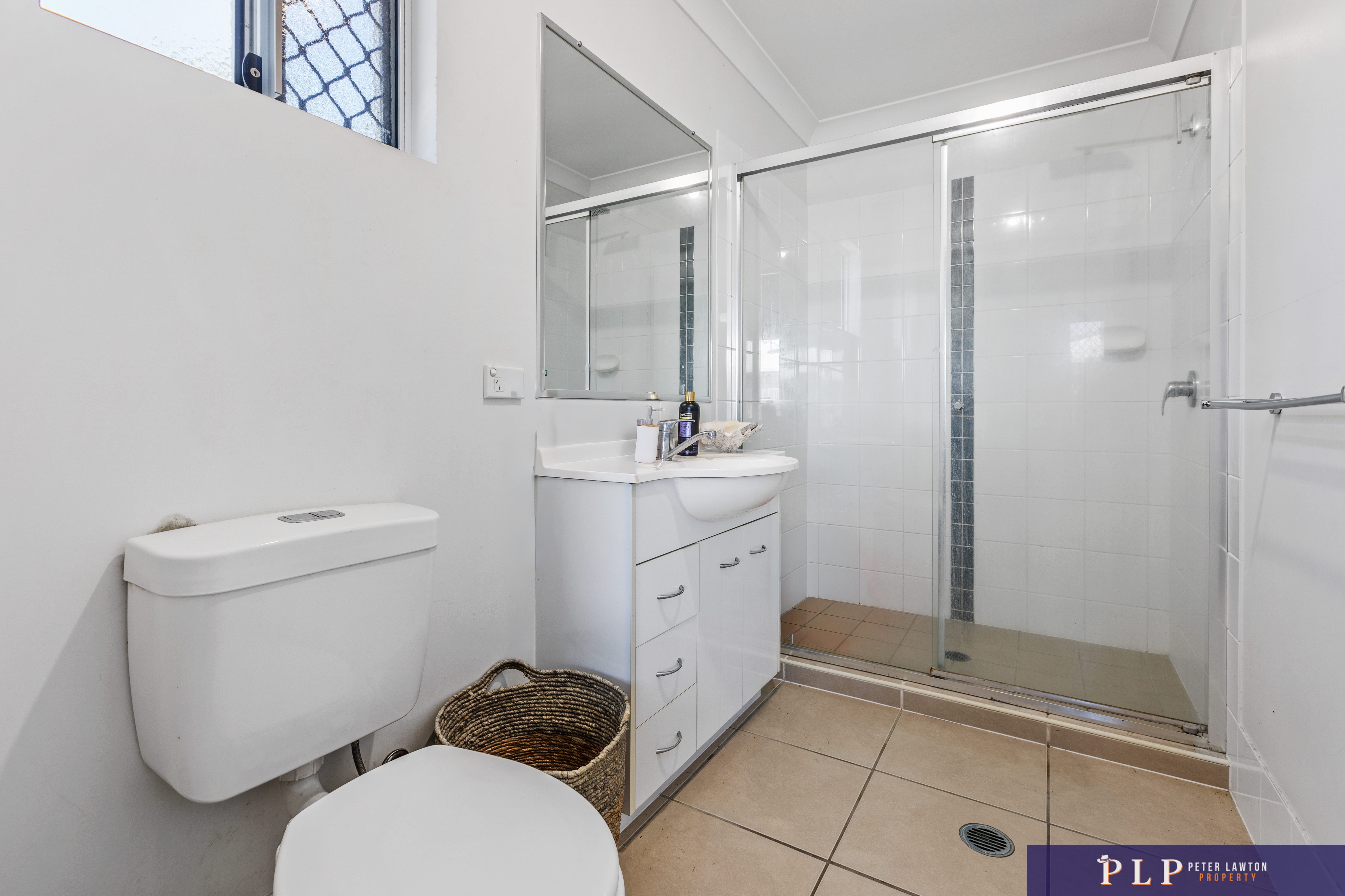 Life's better by the Bay - 4b, 2b, 2car