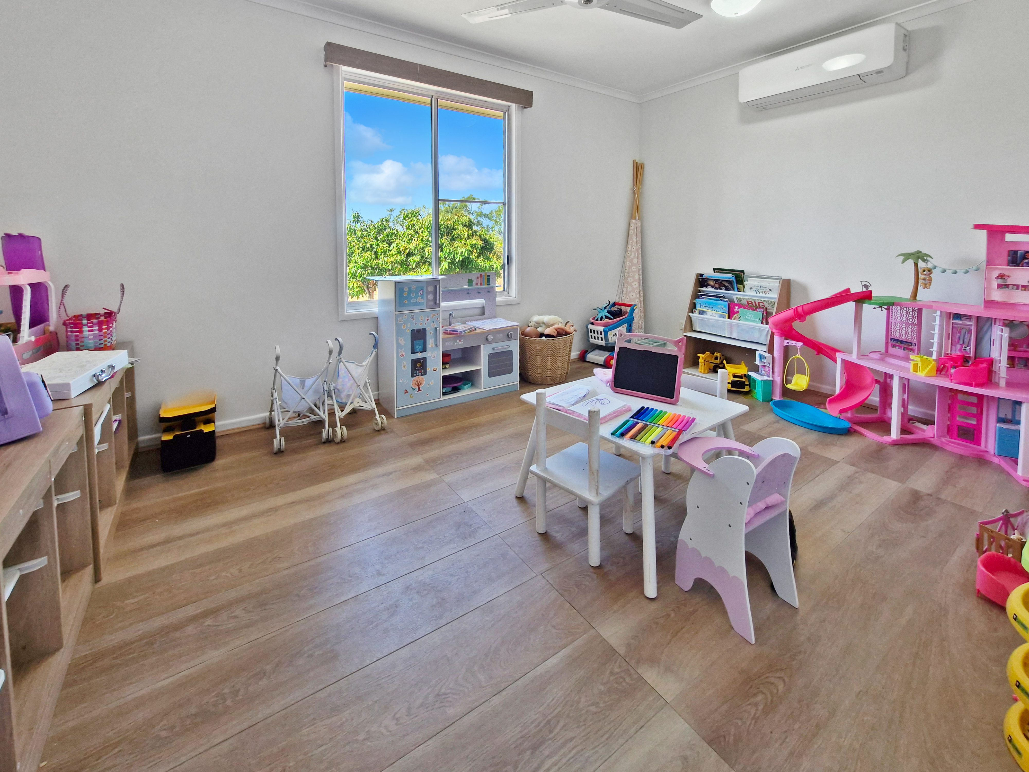 Move Straight In – Fully Renovated Family Home on 1,098 m2 block