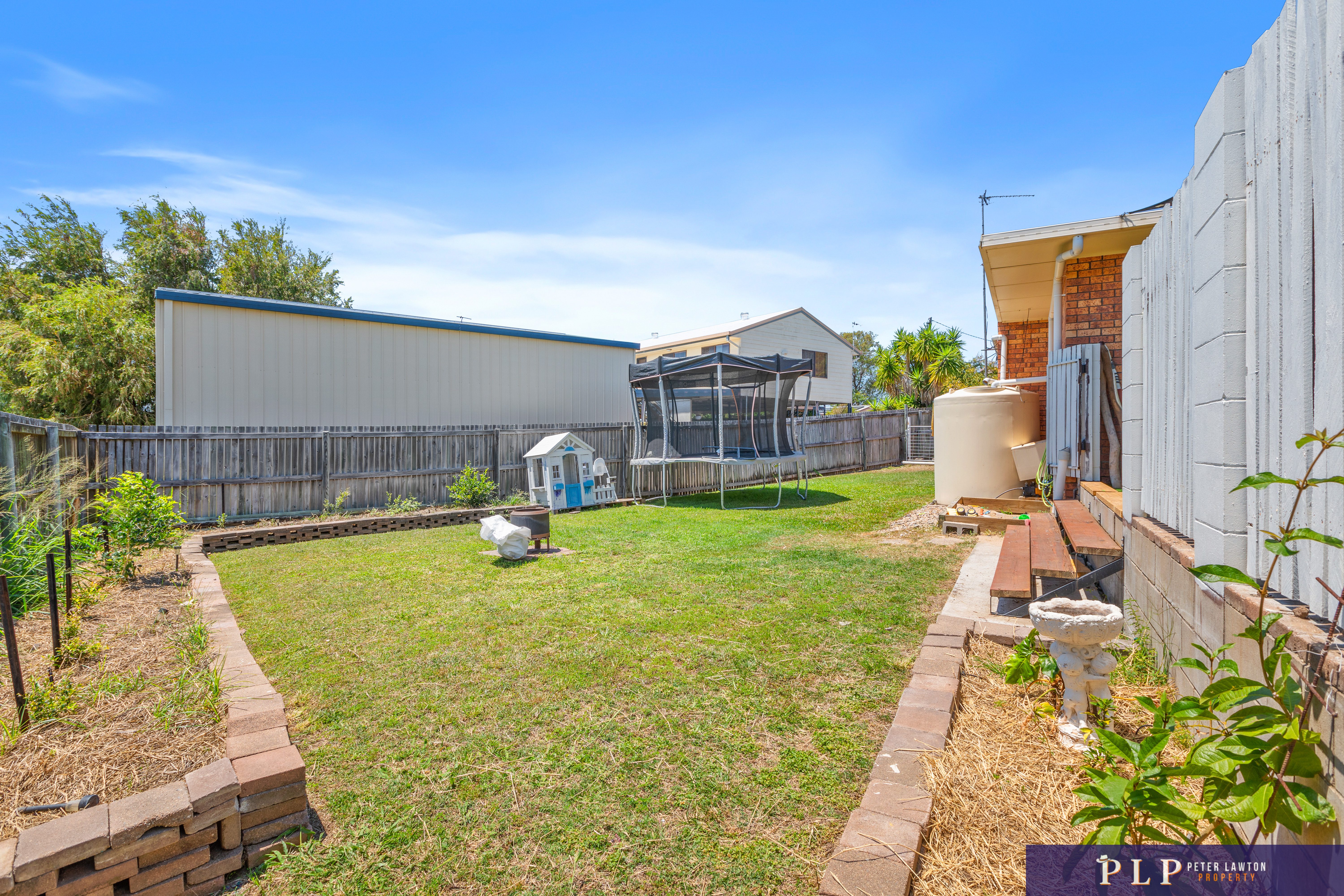 Functional Space with Fantastic Outdoor Living