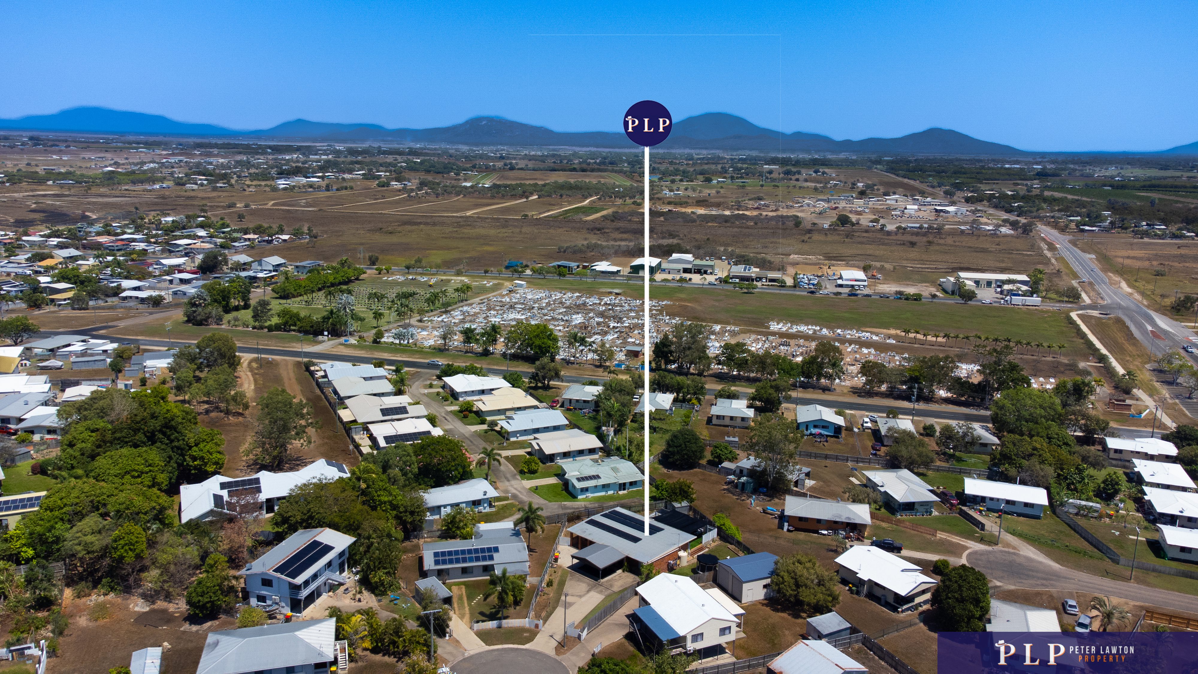 Functional Space with Fantastic Outdoor Living