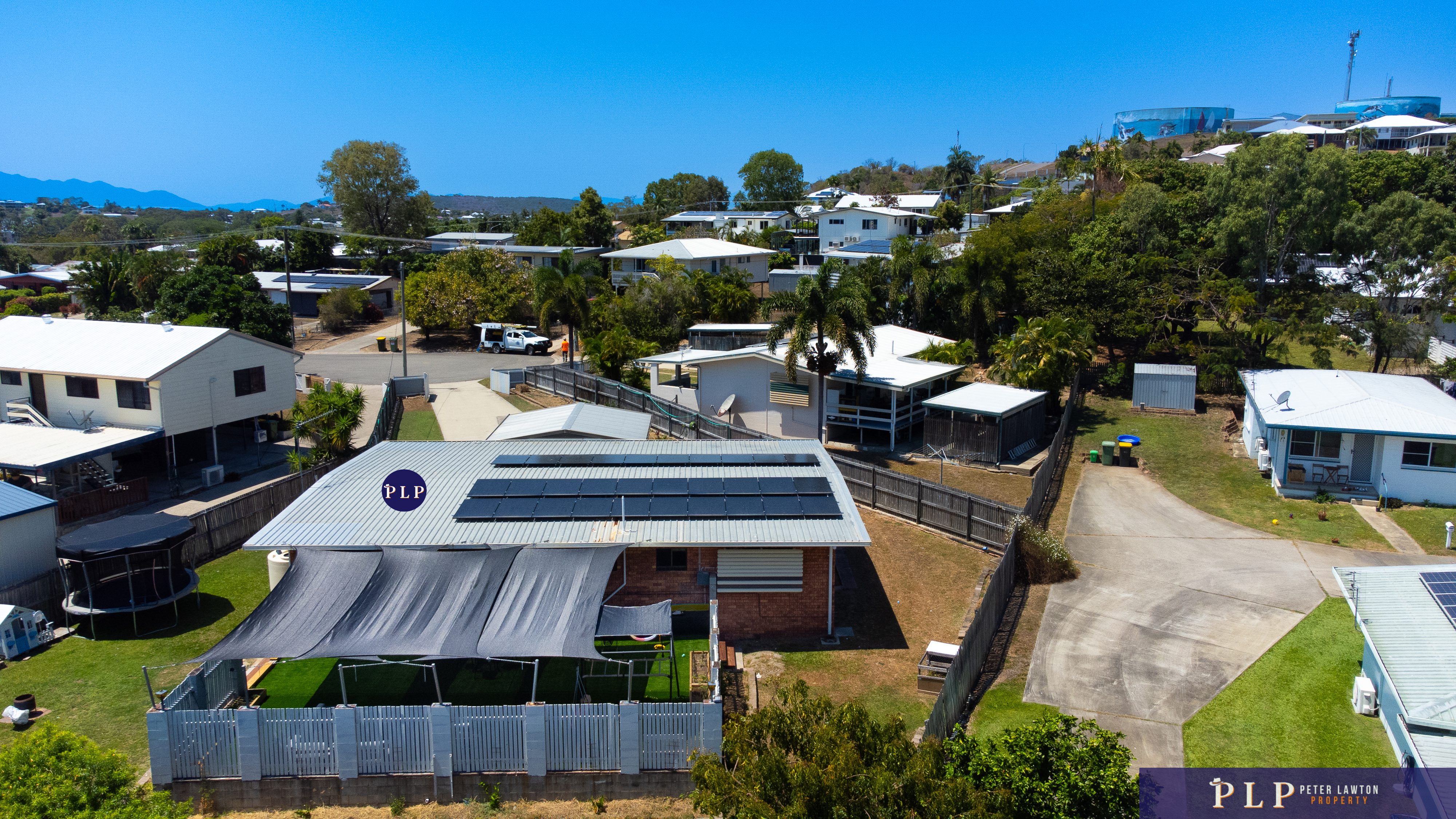 Functional Space with Fantastic Outdoor Living