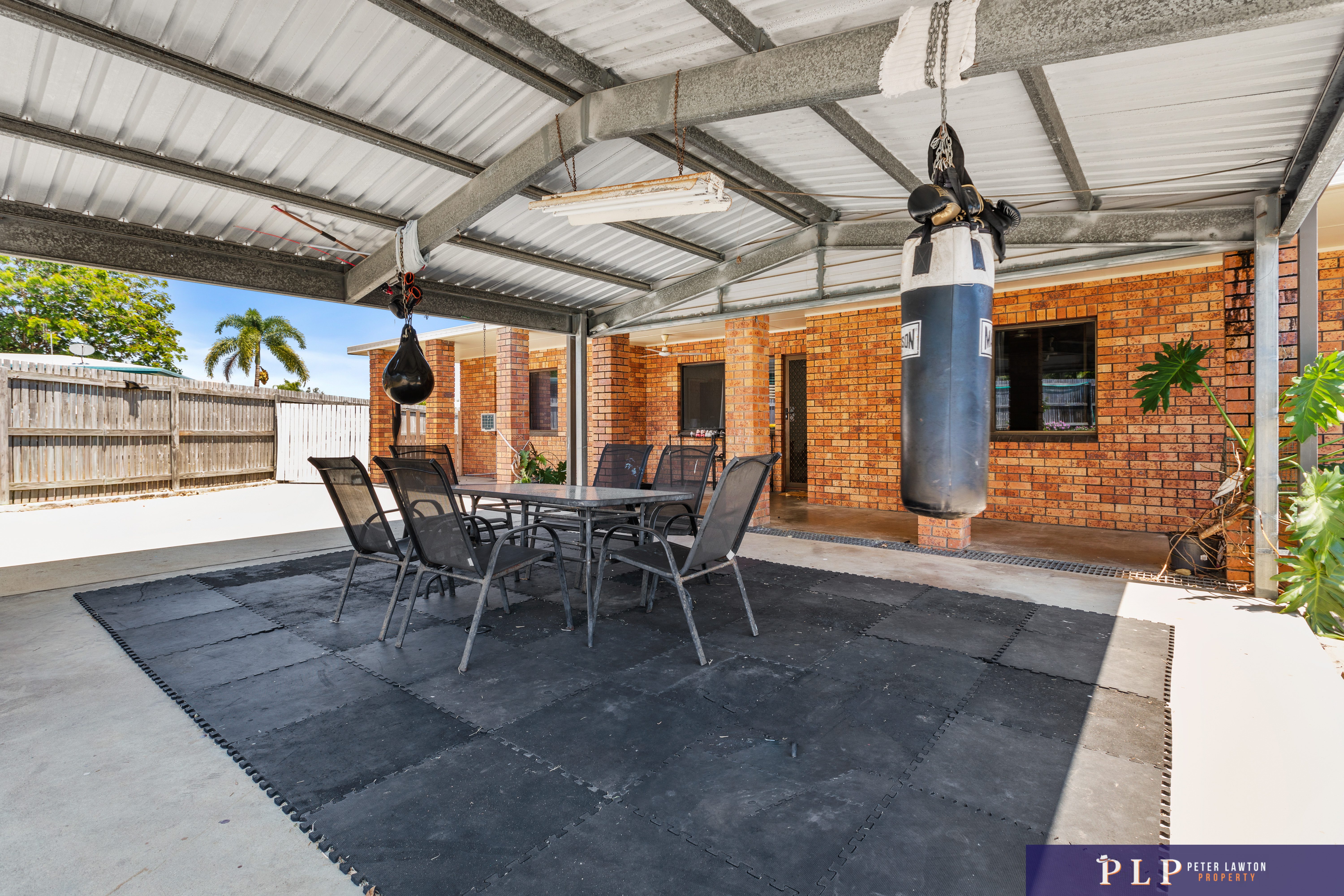 Functional Space with Fantastic Outdoor Living