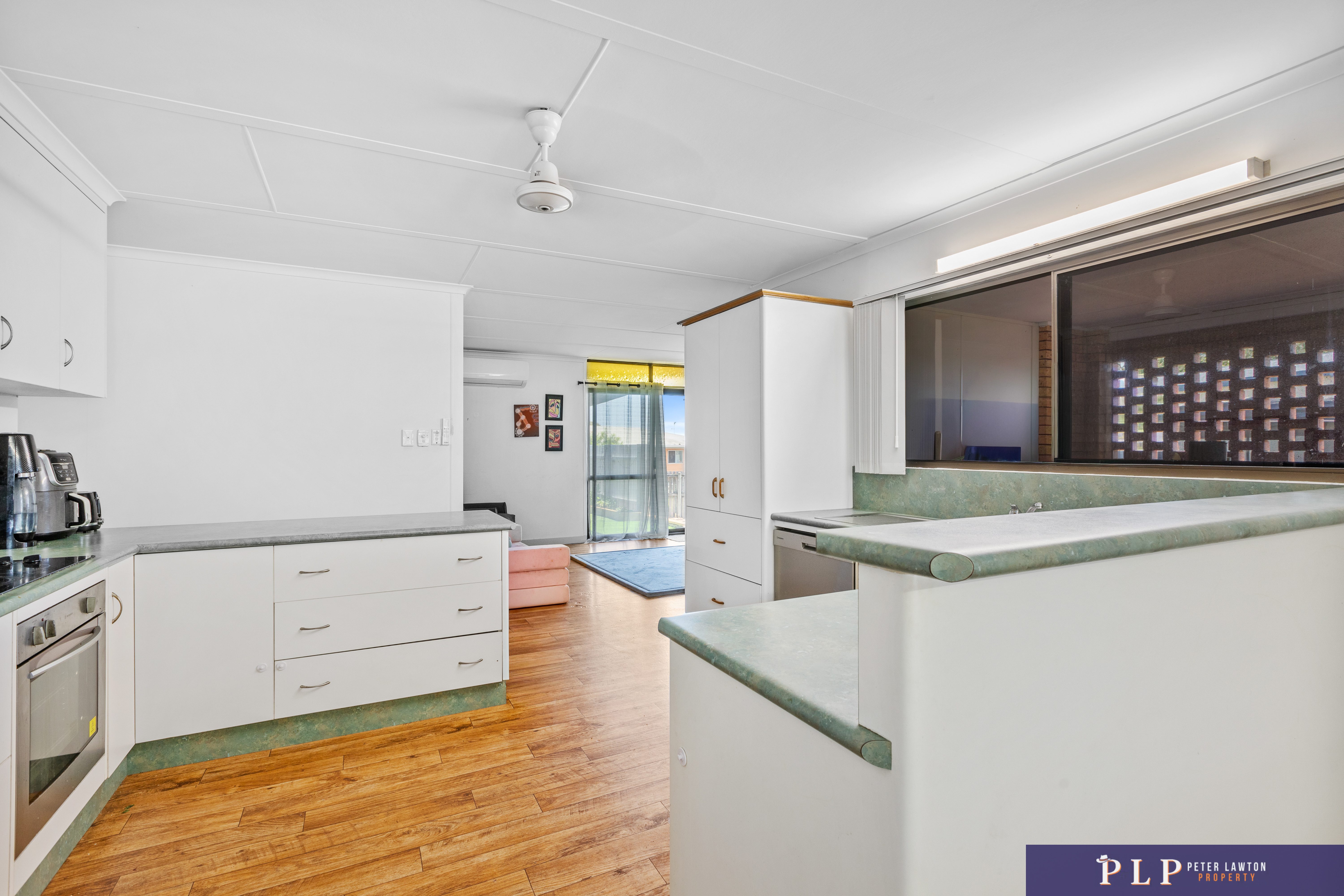 Functional Space with Fantastic Outdoor Living